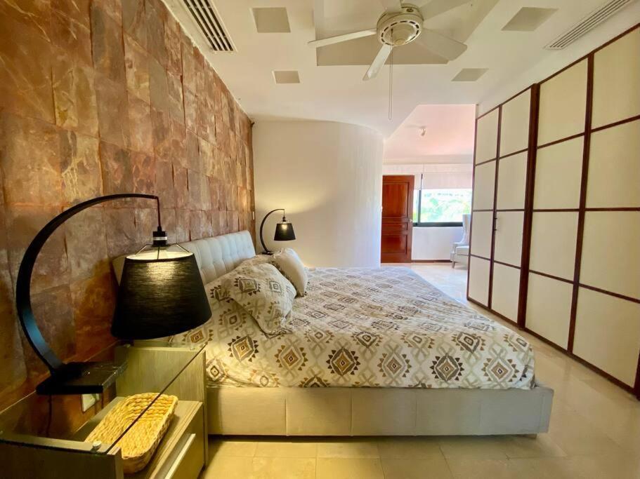 Charming Lagoon Front Villa By Casa Paraiso Канкун Экстерьер фото
